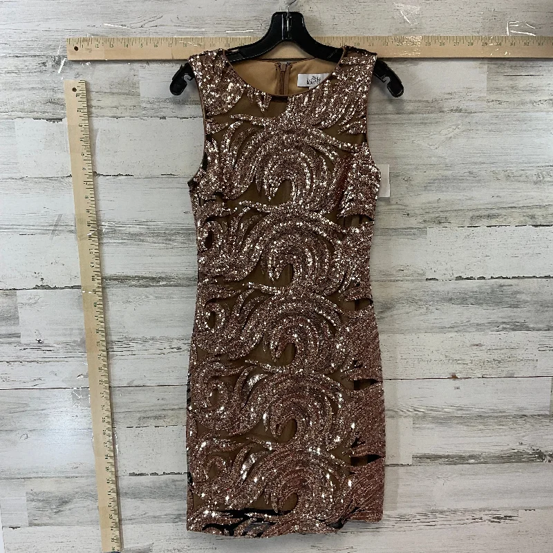 Dress Party Short By Badgley Mischka  Size: Xs